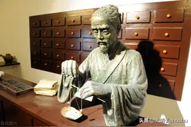 神医华佗，隐名埋姓求教的故事图片