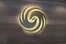 老牌的凤凰卫视，为什么会在观众心目中的地位大大下降？视频封面