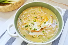 萝卜加2个鸡蛋，煮出来的汤竟如此鲜美，天冷喝，暖身暖胃还低脂图片