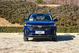 年轻人首款车型 北京现代ix35对比捷达VS5图片