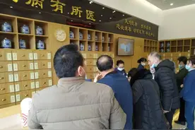 “最牛神医”刘洪斌：3年换9个身份，世界欠她一个奥斯卡影后图片