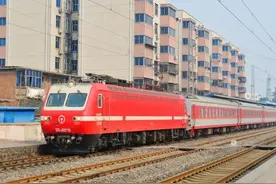 中国火车铁路之最图片