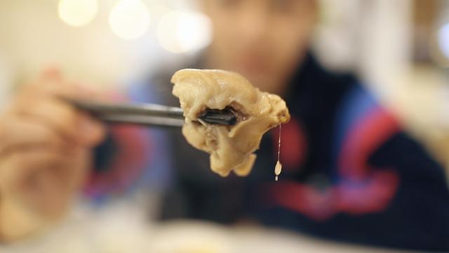 花胶排骨莲藕 花胶排骨莲藕莲子汤怎么做 花胶排骨莲藕 花胶排骨莲藕莲子汤怎么做