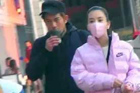 郭富城携家人出行，小4岁岳母更显老？被曝一人养全家每月花百万图片