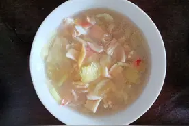 小象拔蚌咸菜汤，一顿令人回味悠长的鲜美汤肴图片