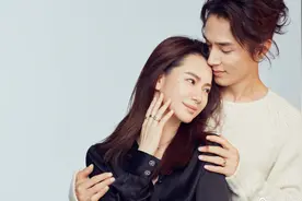 “披荆斩棘的哥哥”另一半是谁？有人姐弟恋，有人娶小16岁娇妻图片