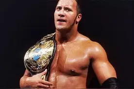 巨石强森确诊新冠，肌肉这么强壮的人也抗不了吗？图片