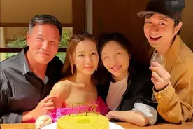女星庆生照曝光，古巨基带大4岁妻子罕出现！两人在家带娃显憔悴图片