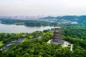 女子西湖放生30余只甲鱼，不被夸，反被骂，为什么？图片
