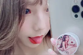 小说：“你个笨蛋，连泡妞都不会，要不要姑娘我教教你。”图片