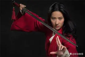 丁香结子芙蓉绦，不系明珠系宝刀，红楼梦中最亮烈的一句诗图片