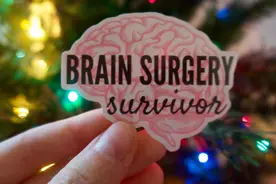 本只想开张病假条，未料到最终竟然开了颅……图片