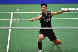 林丹、谌龙和桃田贤斗分别是怎样打球的？图片