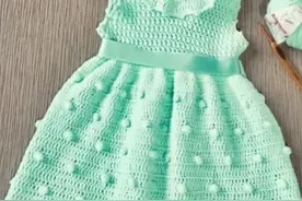 「针织作品」巧手妈妈给孩子编织的背心裙子，层层都是亮点图片