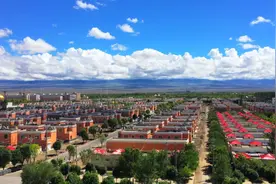 小康路上不落一户一人 ——阿克塞县脱贫攻坚工作纪实图片