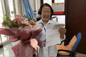 重庆"最美"宿管阿姨：因为这件事，收获学生疯狂点赞，锦旗挂满值班室！图片
