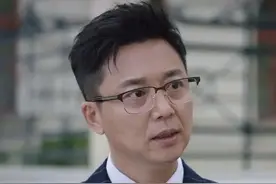 刘奕君：只要反派长得好，三观跟着五官跑图片