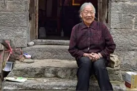 昨夜梦到了姥姥，音容笑貌，若隐若现午夜梦醒十分思念去世的姥姥图片