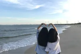 《硬夹心糖》作者：番大王 青梅竹马 久别重逢睡前小短篇图片