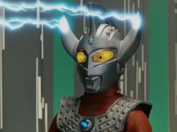 泰罗奥特曼技能大全（外挂道具武器）