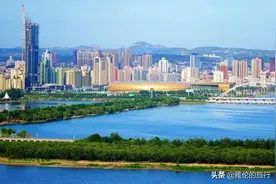 它是离黄河最近城市之一，地处豫晋陕3省交界处，因大坝而崛起图片