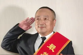 曾在海军服役的潜艇兵，如今被评为2021年度“最美退役军人”图片