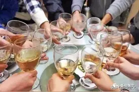 男人，几乎都有醉酒的经历，这些醉酒后的趣事，你做过哪些图片