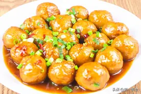 豆腐里打2个鸡蛋，竟然这么好吃！天天吃都不腻，上桌汤汁都不剩图片