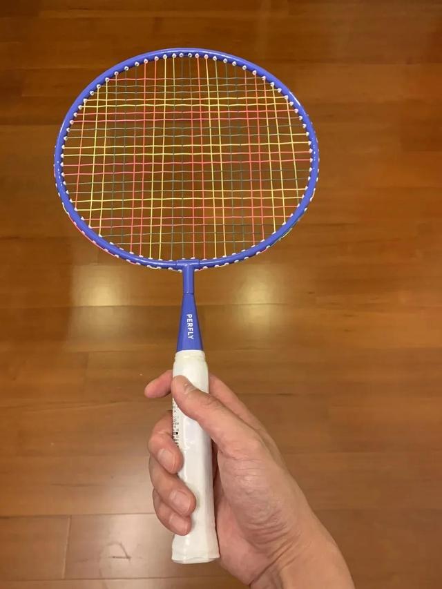 还在纠结怎么握拍？来看这里