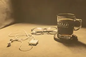 老照片，把数码照片制作成怀旧看照片的效果图片