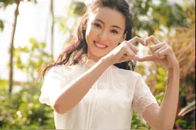 张柏芝三胎生父被造谣是泰国人，网友不明真相送祝福称比谢霆锋帅图片