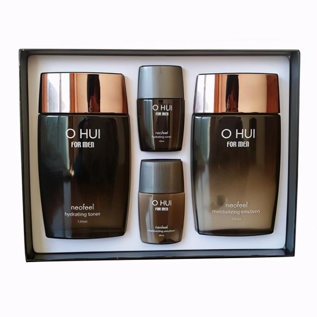 热门大牌水乳测评｜初衰抗老期男士水乳，保湿美白肌肤要稳要嫩