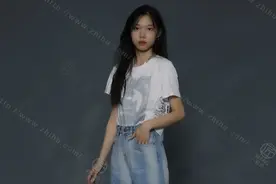 男性穿女性的牛仔裤会被看出来吗？（积匠）图片