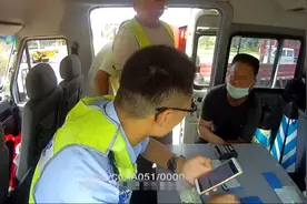 男子驾照降级依然“我行我素”开大货车 被记15分图片