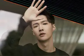 张艺兴29岁生日，快奔三还是男人帮团宠，不见罗志祥祝福是好事图片