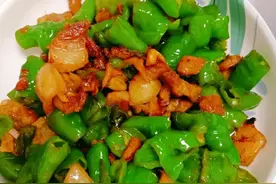 广东：北方媳妇做菜闲熟，五个荤菜味美极了，看着都馋人，真鲜香图片