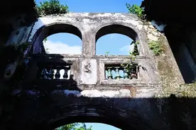 海南百年“巨富豪宅”，被称“中国版吴哥窟”，今却残破无人识图片