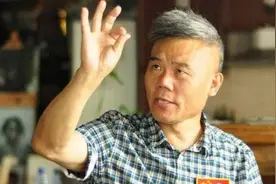 司马南与柳传志之间没法选边站队，双方都需要照镜子、擦屁股图片