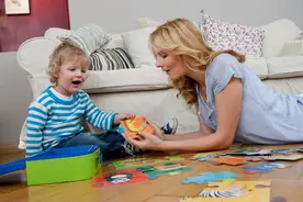 养男三不碰，养女三讲究，教育出来的孩子，以后更易在社会立足图片