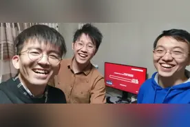 《赛博朋克2077》发售前，三个男生绝处逢生的快乐聚会图片