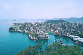 海水蓝过三亚，美食不输厦门，福州边上的这座神仙小城也该火了图片