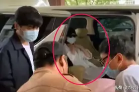唐艺昕产女出院派发1000元红包，相比之下杨颖给500元，赵丽颖抠图片