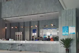 《邢台沙河一顾客吃饭消费932元 酒店拒开发票》续：酒店被罚1000元图片