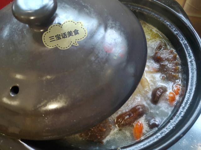 花胶海参炖鸡的功效姜 2026年花胶海参煲鸡汤放什么药材