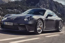 当一台GT3没有了大尾翼会是什么样，还叫GT3吗？图片