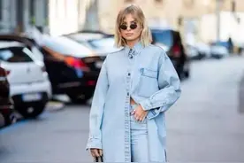 四五十岁的女人，尽量少穿这3款"廉价鞋"，多穿另外3款更气质图片