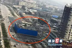 临汾二中路上的违章房全面拆除！群众皆呼“早该这样”图片
