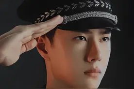 王一博警察造型——缉毒警察陈宇就位！眼神很犀利图片