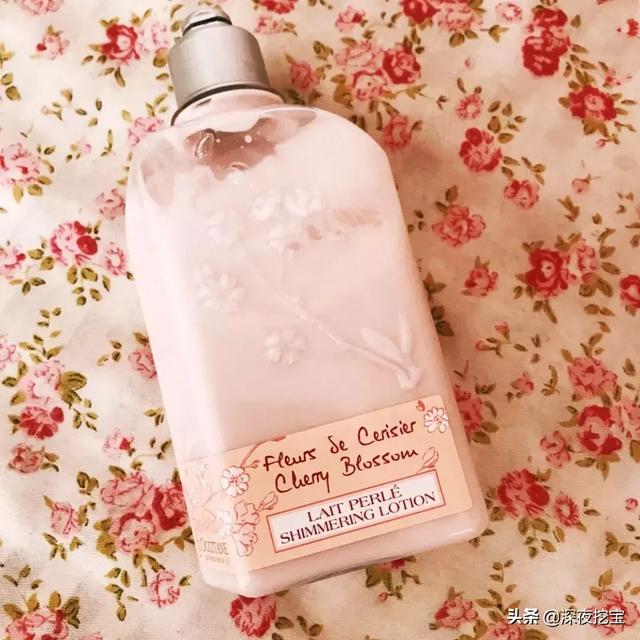 珂润和凡士林哪个身体乳好