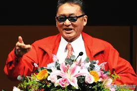 李敖自诩“中国白话文第一人”，并暗示鲁迅的文学成就不如他图片